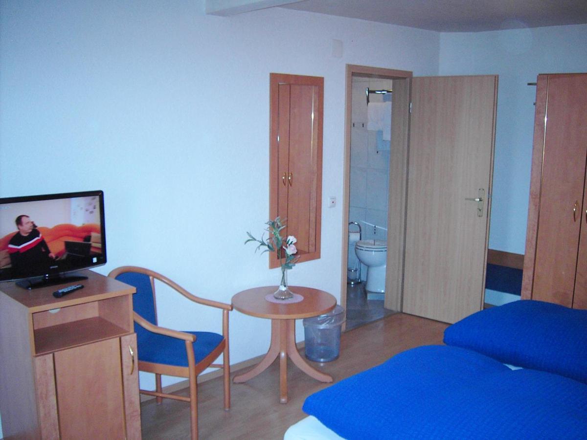Hotel Hessisches Haus à Rossdorf  Extérieur photo